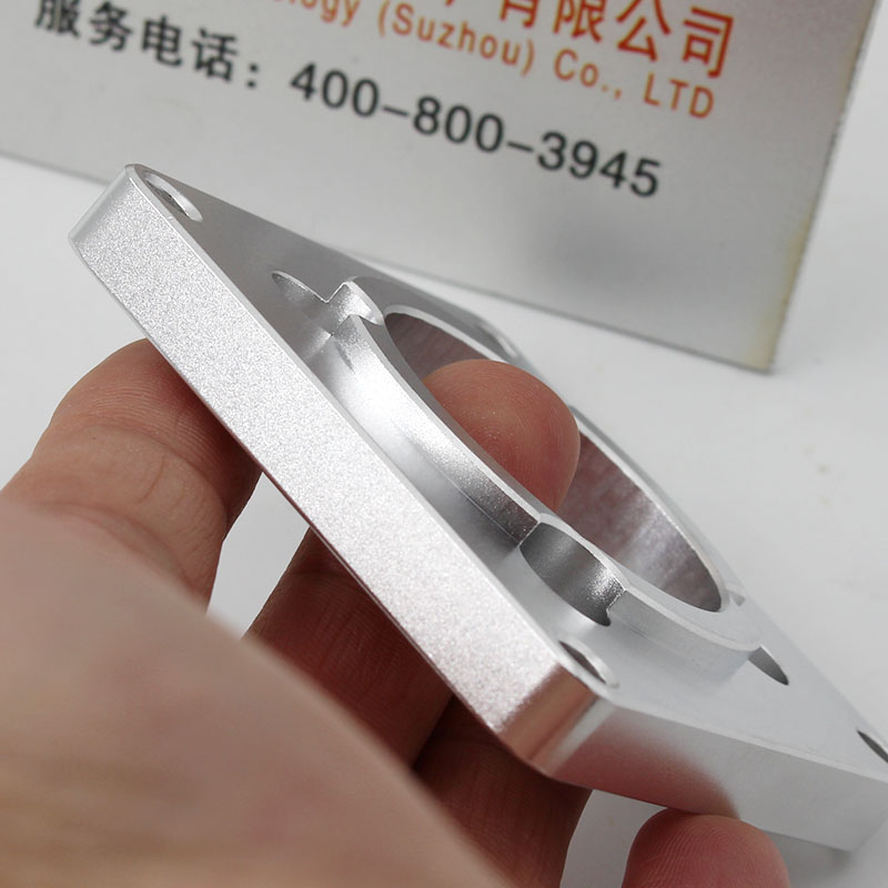 铝件去刀纹